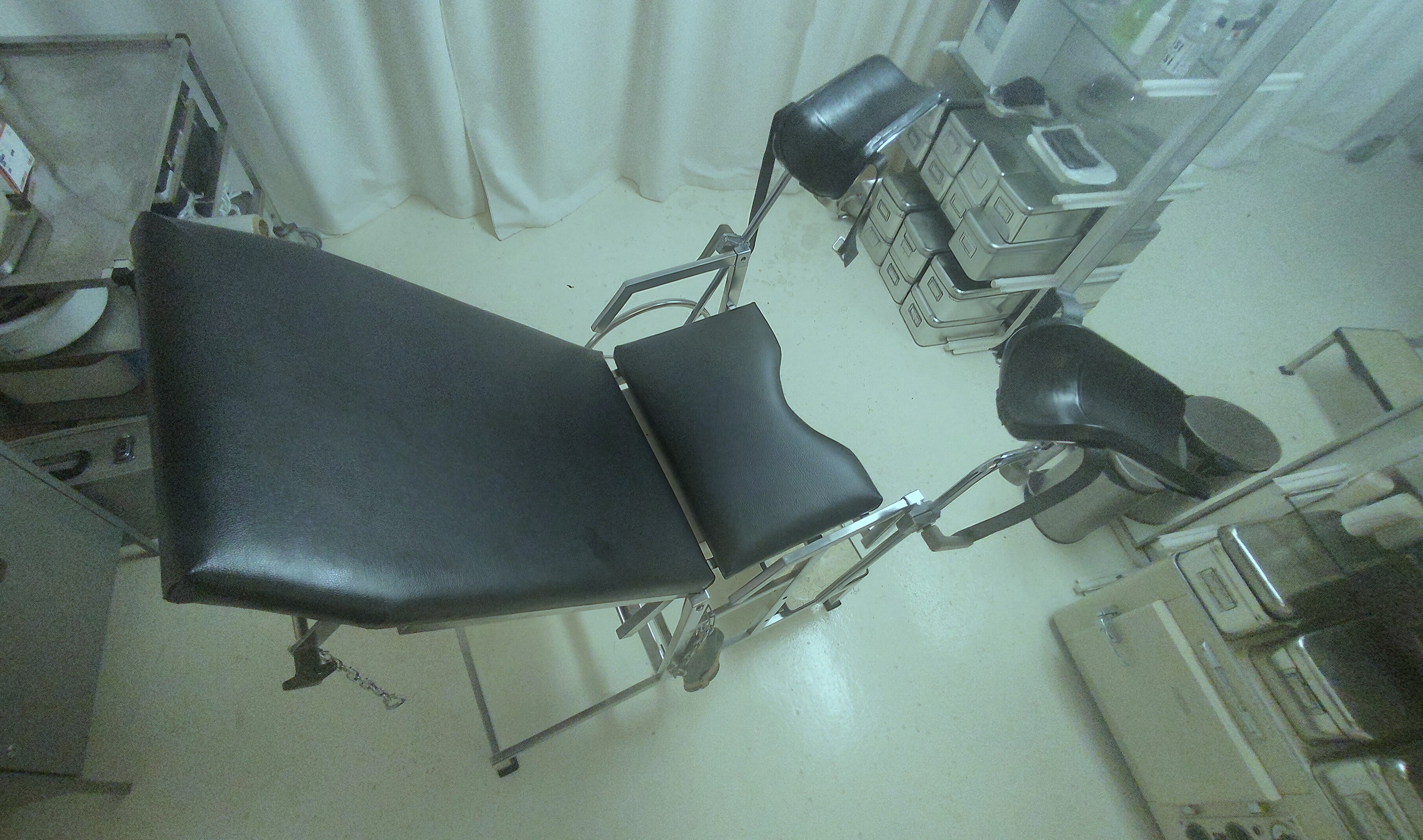 Gynegologin tuoli klinikalla.